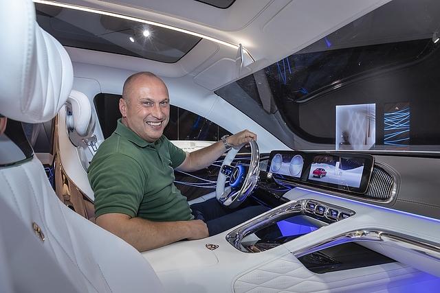 Schöner Wohnen im Cockpit des Maybach Ultimate Luxury