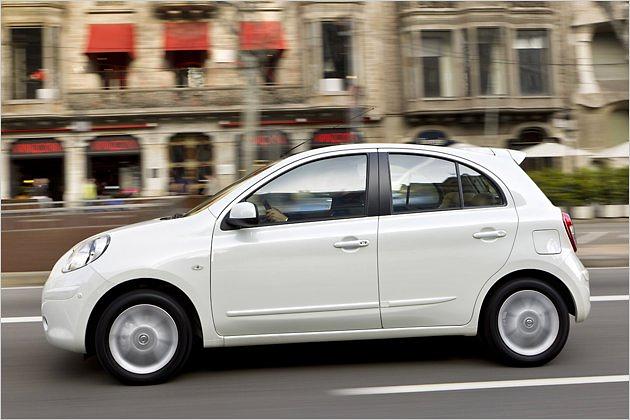 Die Fensterlinie des Nissan Micra ist stark gewölbt