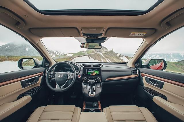 Honda CR-V 1.5 VTEC Turbo - viel Platz vorn