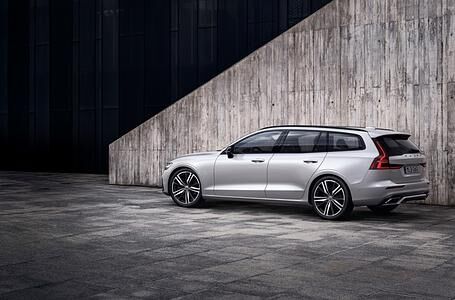 Volvo V60 „R-Line“  - Business Casual 