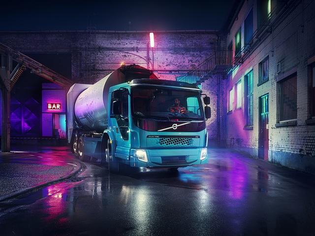 Elektrischer Lkw von Volvo Trucks - Entsorgung auf Strom