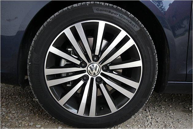 Gut dosierbar und der Motorkraft des Wagens angemessen: Die Bremsen des VW Eos 2.0 TSI