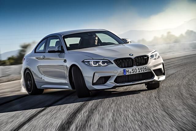 Auf der exklusiv von BMW gemieteten Rennstrecke von Ascari in Südspanien konnte der M2 Competition seine wahren Qualitäten auf den Asphalt legen
