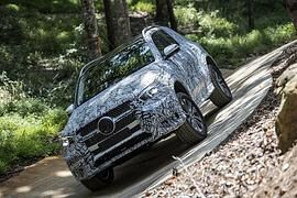 Prototypenerprobung Mercedes GLE - Hoch das Bein