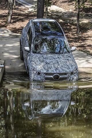 Mercedes GLE 2019 - geht auch gerne einmal baden