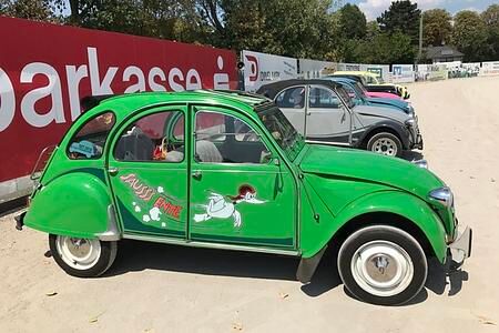 Clubtreffen 70 Jahre Citroen 2 CV - Hässliche Entlein und stolze Schwäne