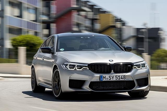 Mit dem BMW M5 Competition sind 305 km/h möglich