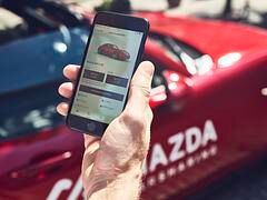 Carsharing-Angebot von Mazda - Mietstationen auf Supermarkt-Parkplätzen