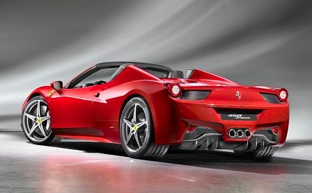 Ferrari 458 Spider - Striptease mit roter Spitze