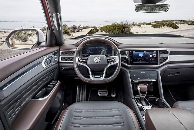 Das Cockpit des VW Atlas Tanoak ist ansehnlich