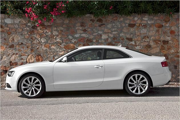 Die Abmessungen haben sich nur im Millimeterbereich geändert - das Coupé ist weiterhin 4,63 Meter lang