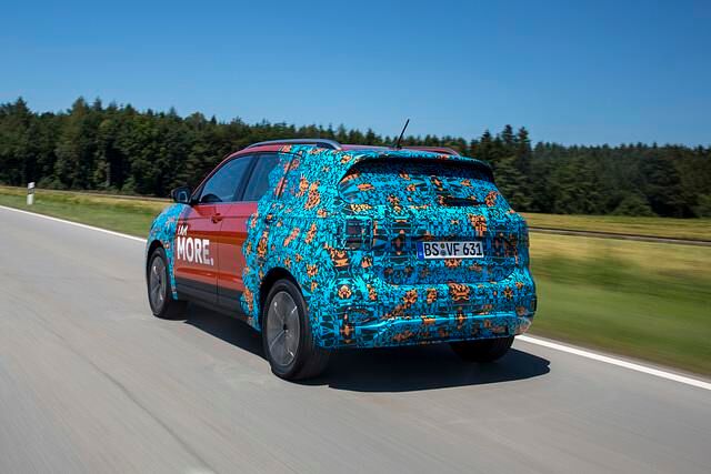 Schon im Protoypen merkt man: Fahrwerk und Lenkung werden eher SUV-typisch komfortabel abgestimmt