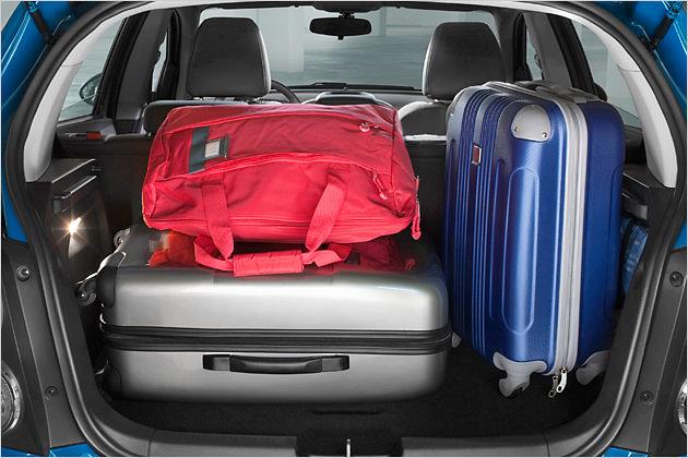 Bei fünfsitziger Konfiguration passen 290 Liter in den Aveo - ein VW Polo lädt nur 280 Liter ein