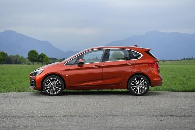 BMW 220d Active Tourer - 2,67 Meter Radstand
