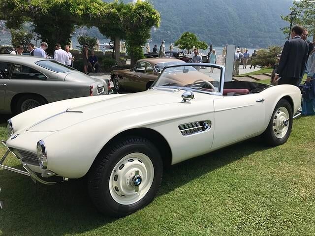 Hier trifft sich die Créme de la Créme der Oldtimer-Szene, etwa dieser BMW 507