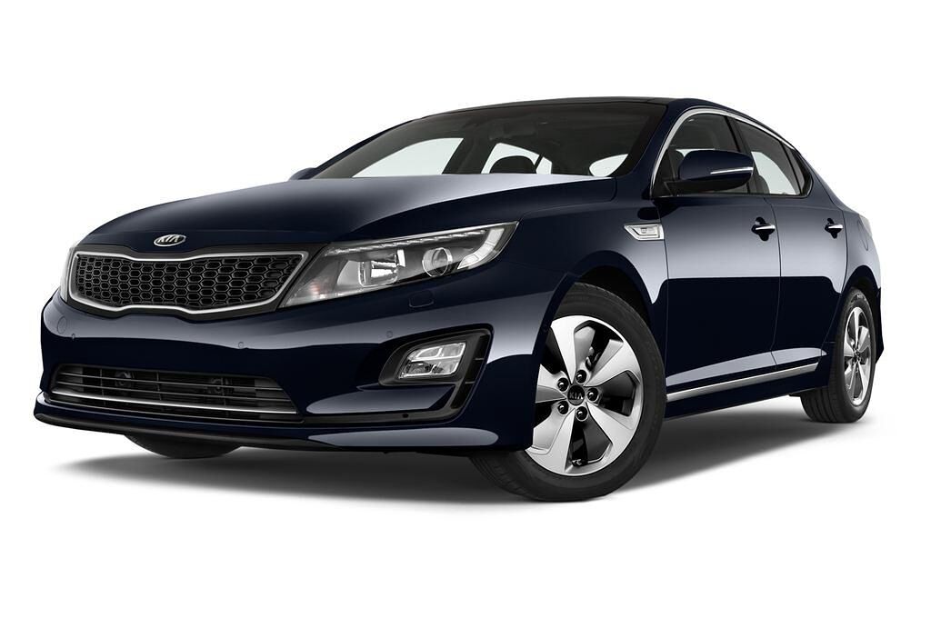 Kia Optima (Baujahr 2015) Hybrid 4 Türen seitlich vorne mit Felge