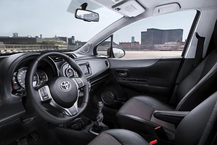 Toyota Yaris Hybrid Concept Genfer Salon 2011