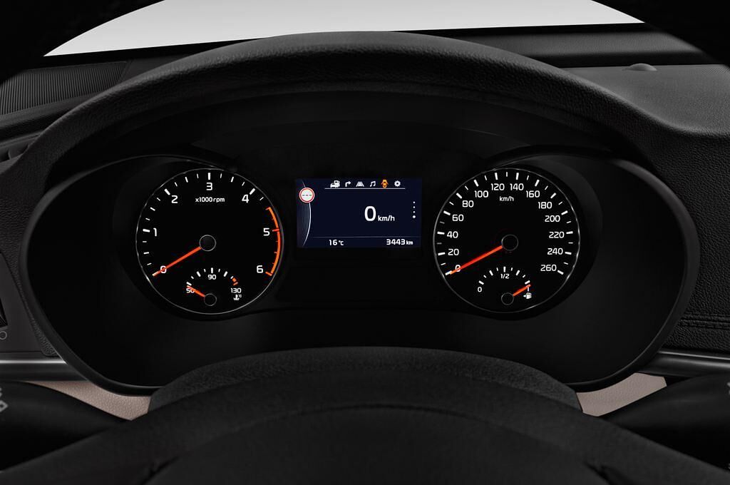 Kia Optima (Baujahr 2016) Spirit 4 Türen Tacho und Fahrerinstrumente
