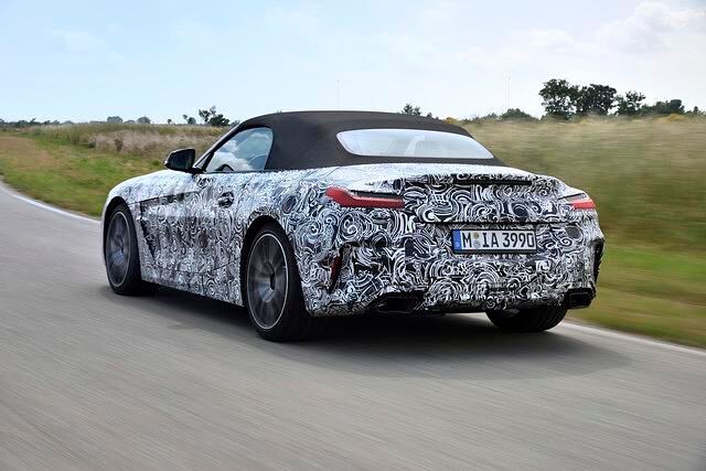 Den Sprint auf Tempo 100 schafft er in weniger als fünf Sekunden und hat mit dem selbstgewählten Limit von 250 km/h nicht die geringste Mühe