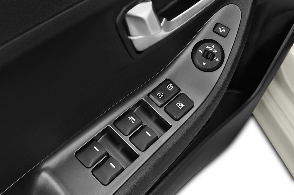 Kia Picanto (Baujahr 2012) Edition 5 Türen Bedienungselemente Tür