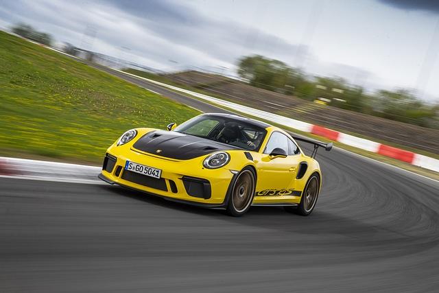 Das aktuellste Rennstrecken-Spielzeug von Porsche ist der 911.2 GT3 RS