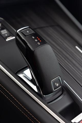 Peugeot 508 1.5 Blue HDI - wo ist die manuelle Gangwahl?