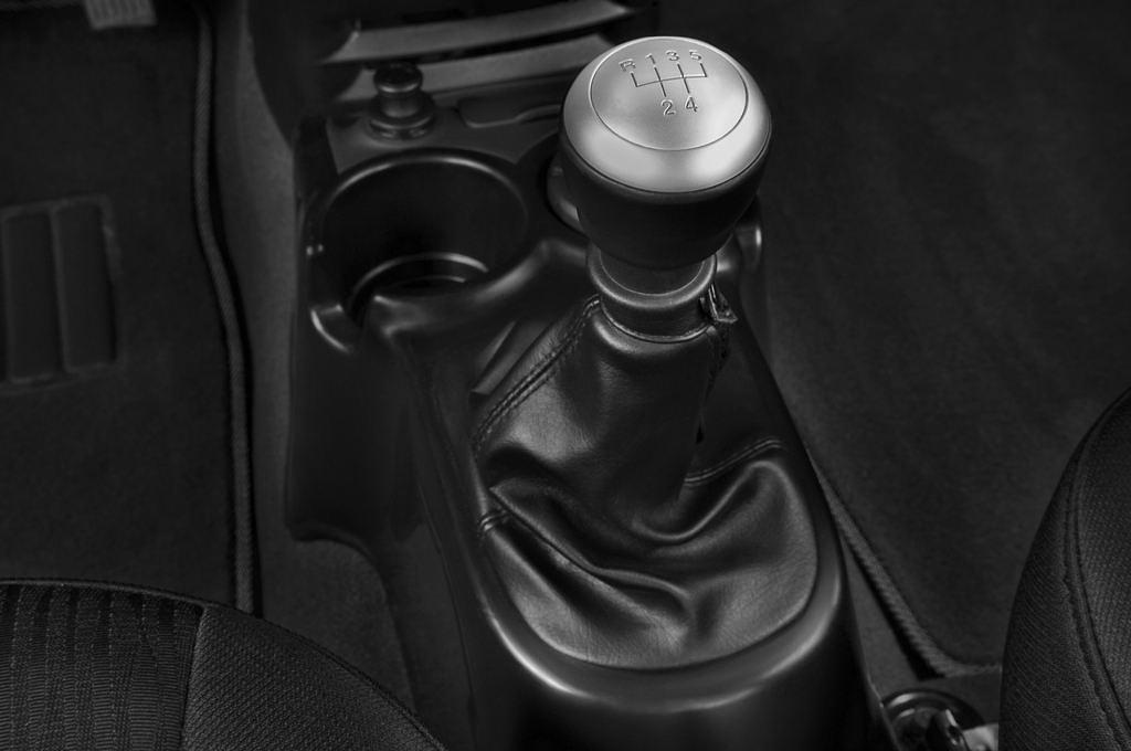 Kia Picanto (Baujahr 2011) Vision 5 Türen Schalthebel