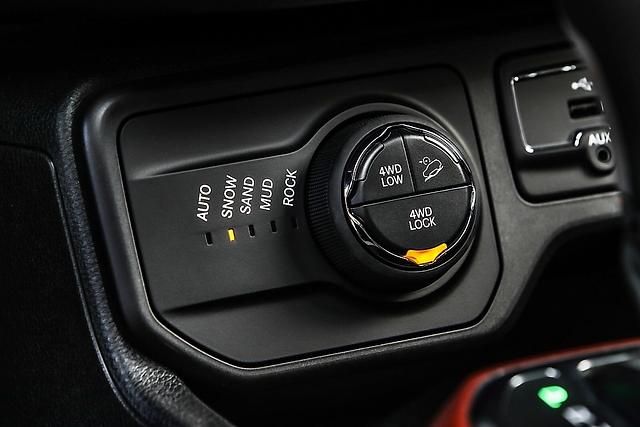 Die Geländeeinstellung beim Jeep Renegade Trailhawk 2018