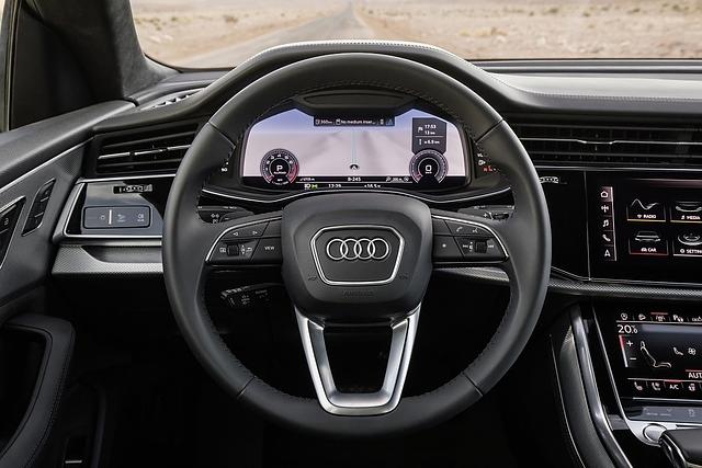Audi Q8 55 TFSI Quattro - die Instrumente sind im Vergleich zu A4, A5, A6 und Co. allzu beliebig