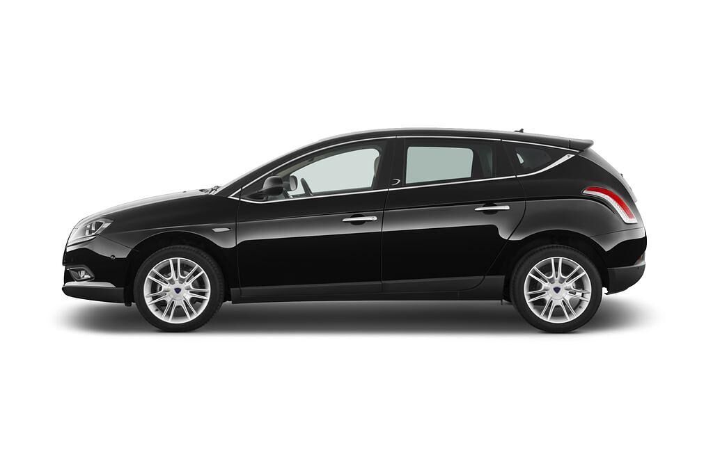 Lancia Delta (Baujahr 2013) Platinum 5 Türen Seitenansicht