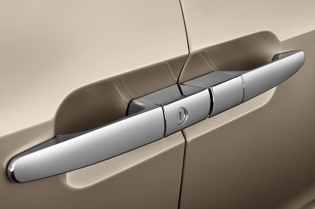 Lancia Phedra (Baujahr 2009) - 5 Türen Türgriff