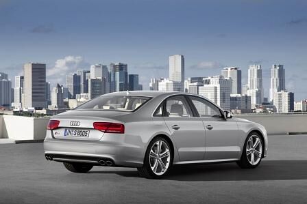 Audi S8