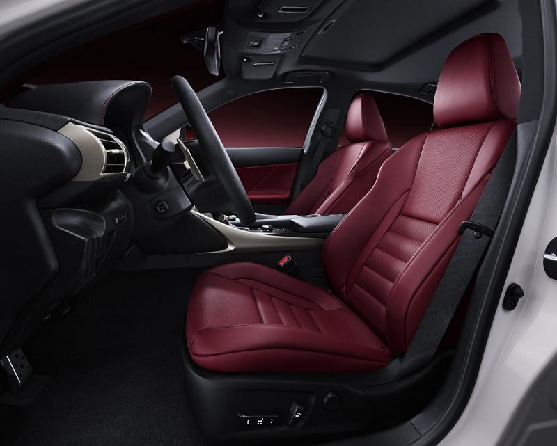 Lexus IS 2013