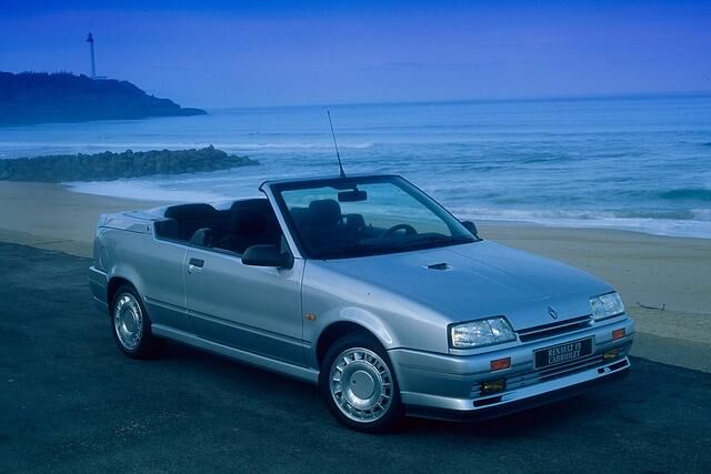 Das Cabrio wurde gemeinsam mit Karmann entwickelt