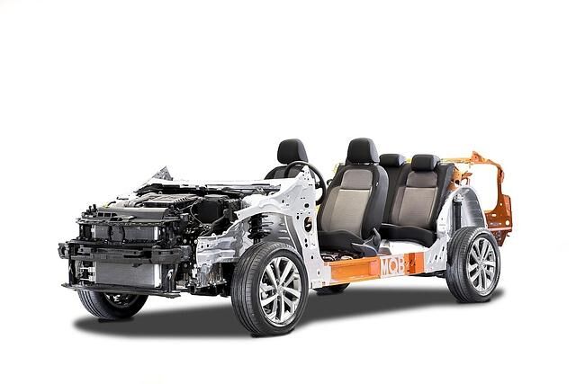 Der VW Virtus basiert auf dem VW Polo, die orangenfarbenen Elemente sind speziell für den Virtus entwickelt