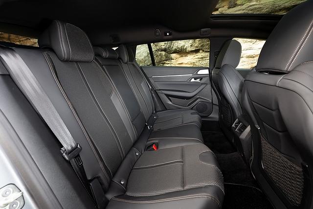 Peugeot 508 SW 1.5 Blue HDI - genügend Kopffreiheit hinten