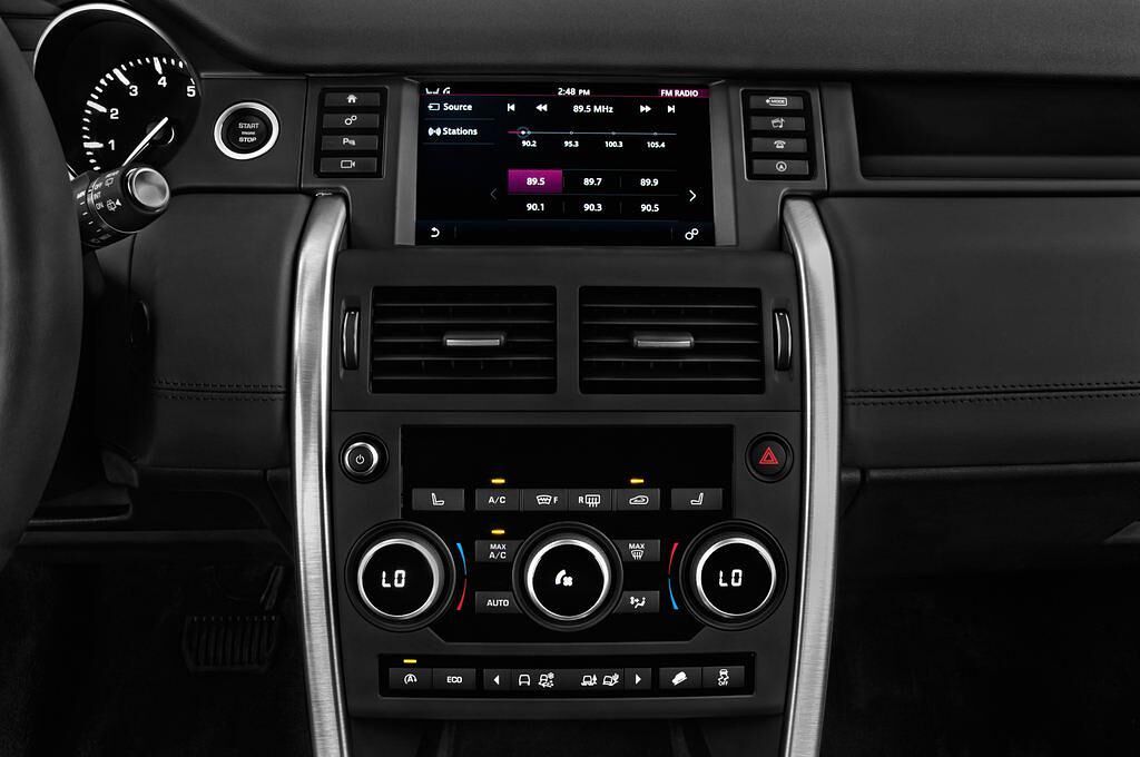 Land Rover Discovery (Baujahr 2015) Hse 5 Türen Radio und Infotainmentsystem