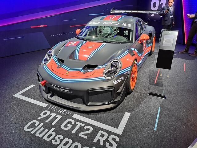 Auch eine Sportversion des 911 feiert Premiere