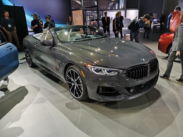 BMW hat den 8er als Cabrio dabei