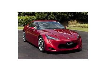 Tokio 2011: Toyota präsentiert Fahrspaß und Umweltverträglichkeit
