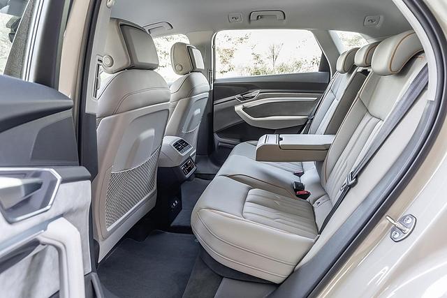 Viel Platz im Audi e-tron