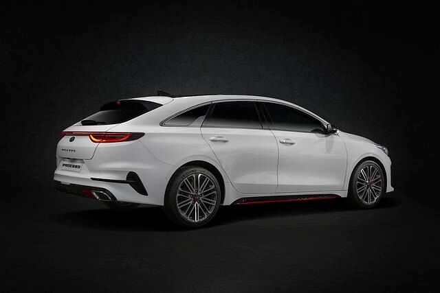 Auf den Markt kommt das Kombi-Coupé Anfang 2019