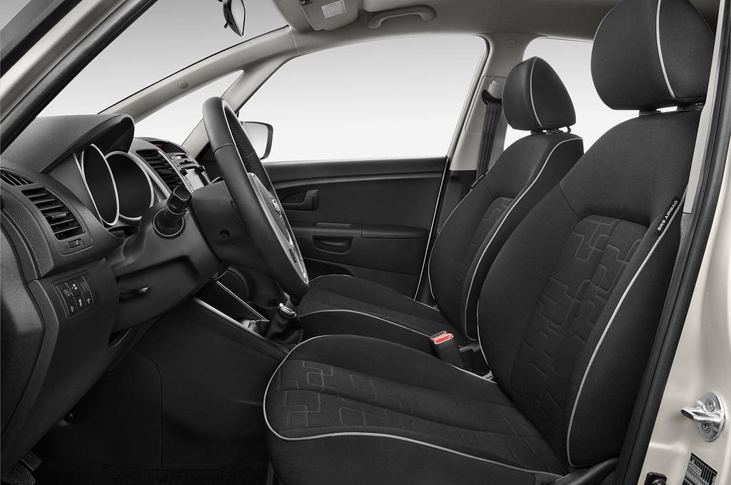 Kia Venga (Baujahr 2011) Spirit 5 Türen Vordersitze
