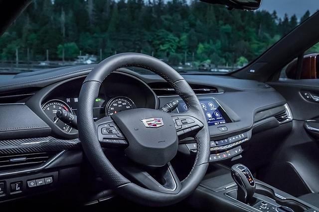 Cadillac XT4