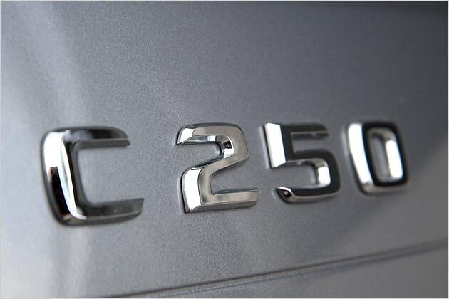 C 250: Die Bezeichnung ist irreführend, denn der Motor des Dieselmodells hat nicht 2,5 Liter, sondern 2,1 Liter Hubraum