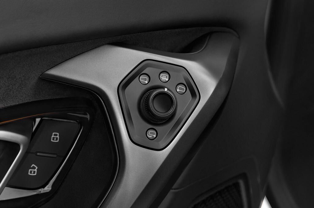 Lamborghini Huracan (Baujahr 2015) LP610-4 2 Türen Bedienungselemente Tür