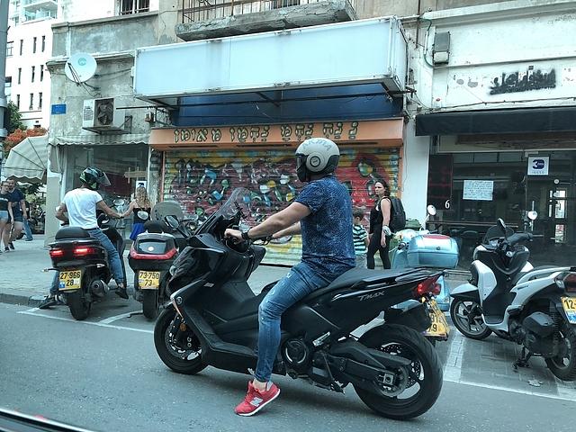 Auf den Straßen von Tel Aviv