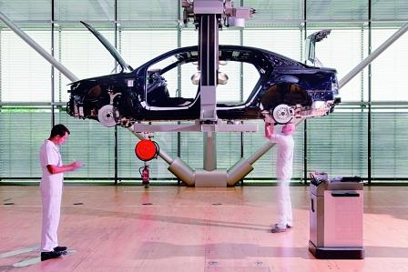 Gläserne Manufaktur in Dresden: Lichttunnel