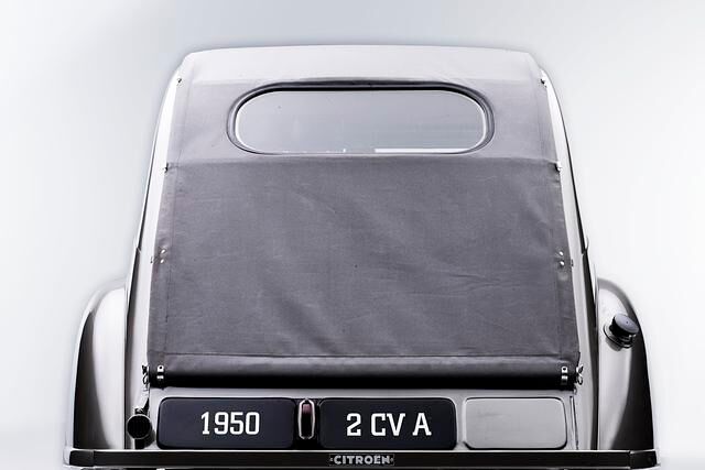 Tuch statt Heckklappe: Citroen 2CV ab 1948