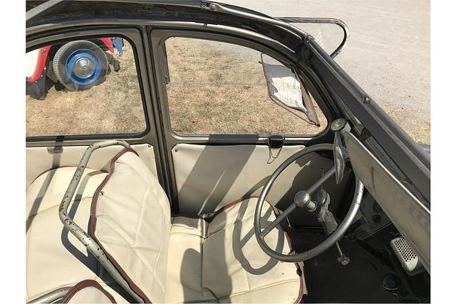 Citroen 2CV Interieur 